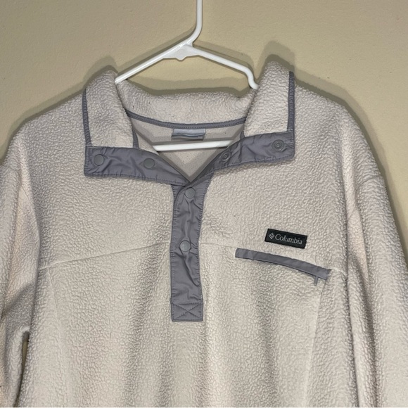 Large Columbia button down fleece - Picture 2 of 4